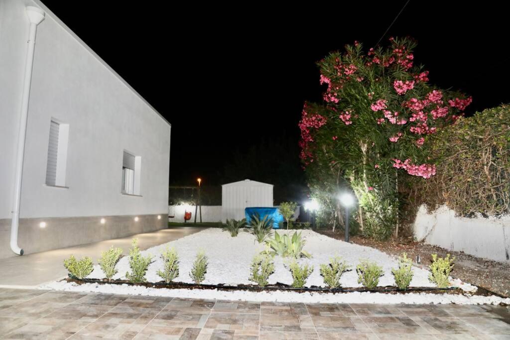 Villa Mare Blue Sr Nuovissima Villa 150M Dal Mare Adatta A Bambini Terrauzza エクステリア 写真